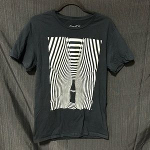 Coca Cola Shirt Adult M Black
Graphic 3d Coke Bottle Maze
